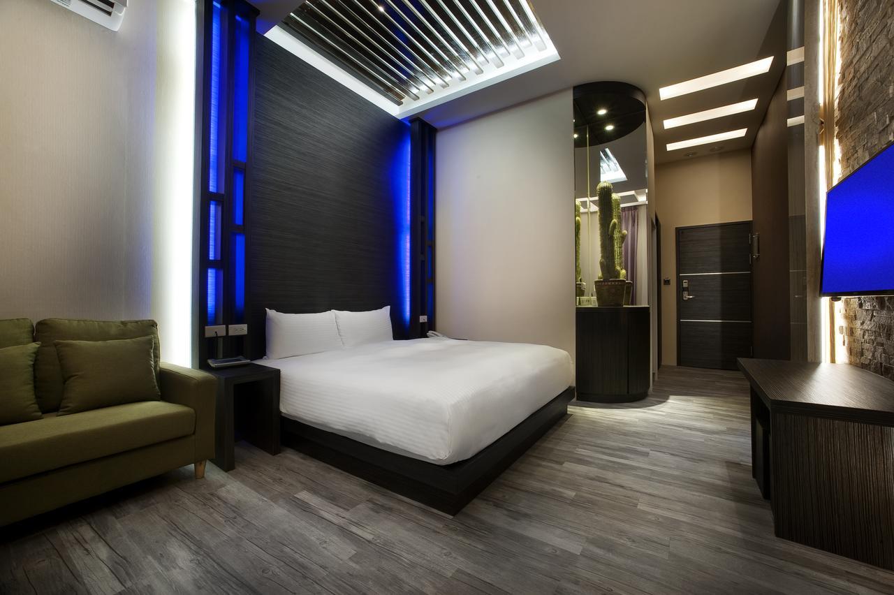 Two Fukun Hotel Jiaoxi Exteriör bild