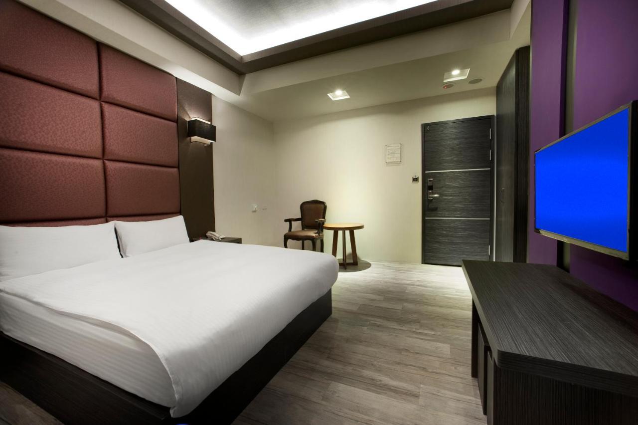 Two Fukun Hotel Jiaoxi Exteriör bild